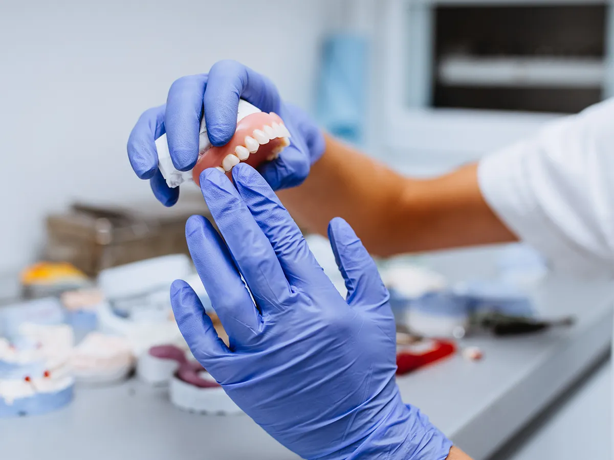 Hızlı ve Estetik implant tedavisinde dijital planlama
